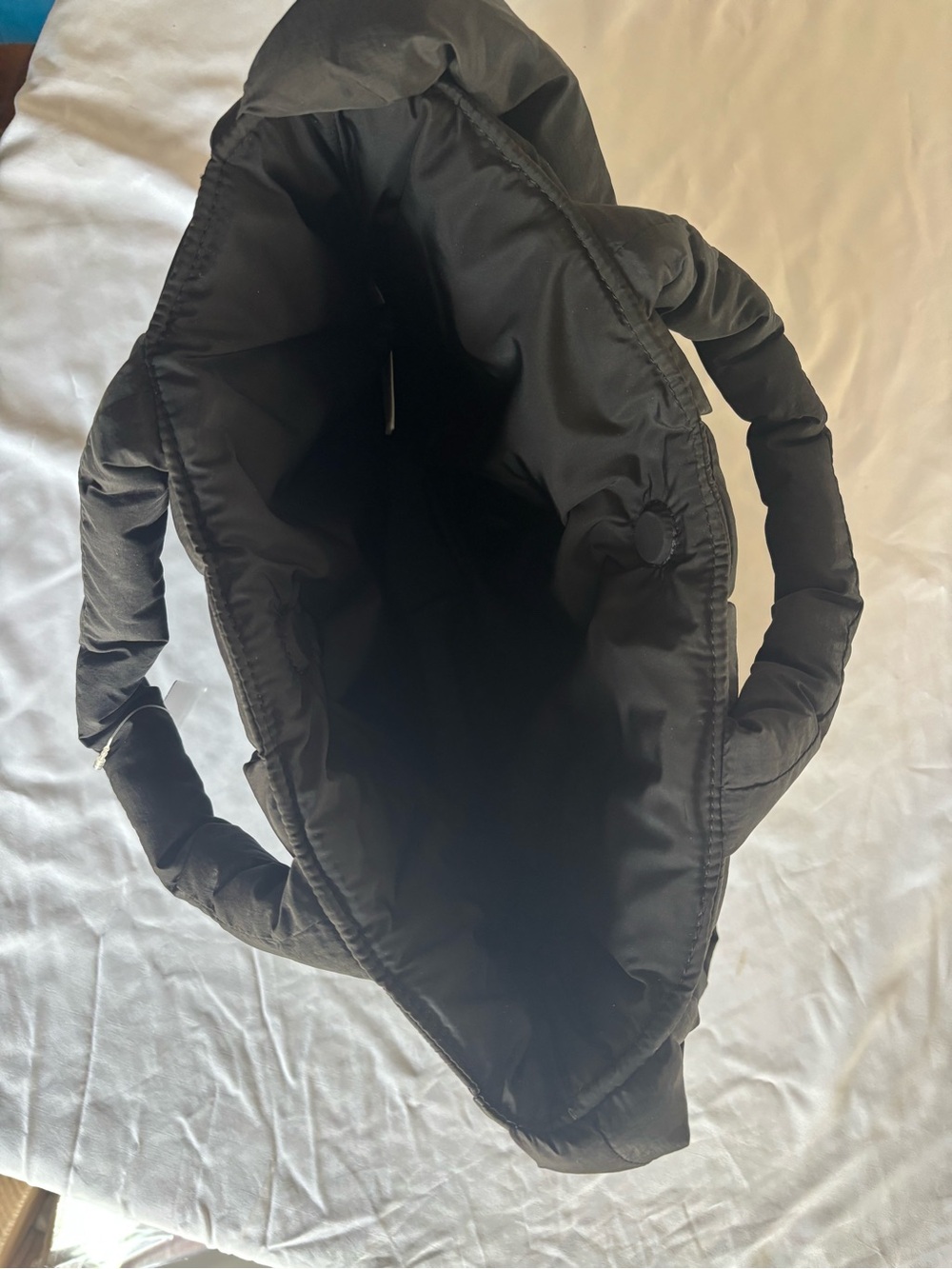 Athleta Quilted Puffer Tote in Black New With Tags - Picture 7 of 8